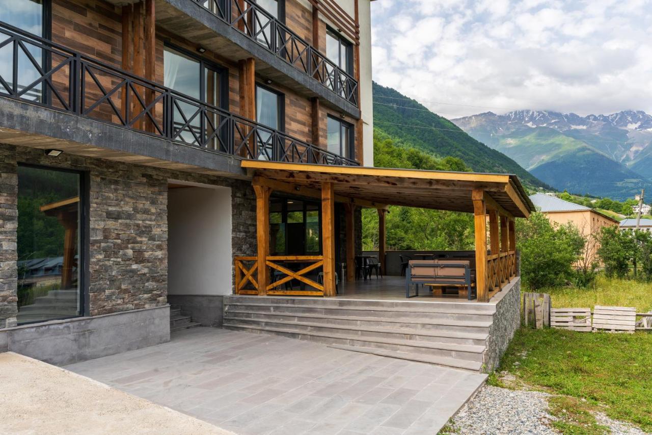 Hotel Latveli Mestia Exterior foto